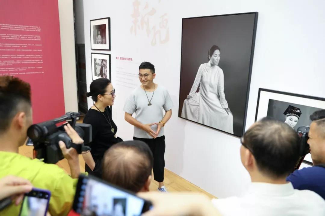 时隔一载，，，，，优美再续，，，，，腾博汇游戏官网地产&amp;amp;amp;肖全杭州新面目摄影展温情启幕